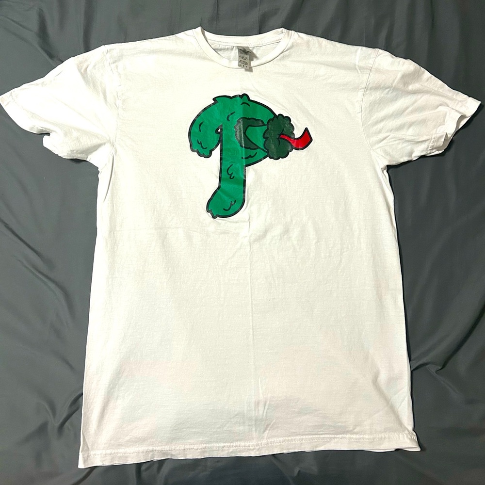 PHILLY PHANATIC Phillies Baseball Soft Ringspun Pre-shrunk Cotton T-Shirt